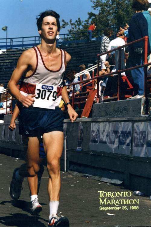 David Spencer running the Toronto Marathon in 1988